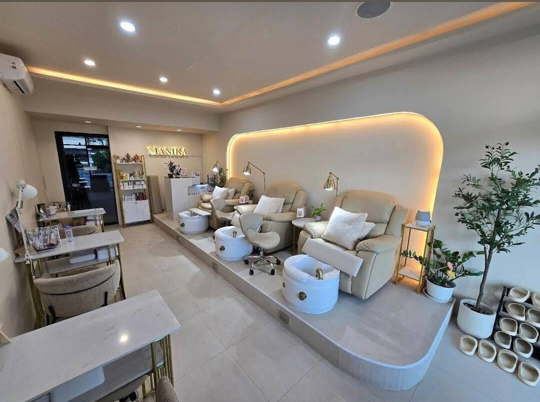 ผู้สนับสนุน Miss Grand 👑 เล็บสวยหรู มาตรฐานนางงาม 📍 ใกล้ Central Westville (มีที่จอด VIP) จองคิวทาง Line ได้เลย ✨